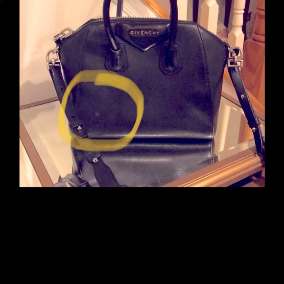 Gorgeous Givenchy Bag - Picture 13 of 16